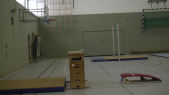 thumbnail of medium qT Bewegen an Geräten_Sprung